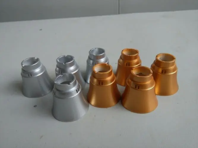 五金件噴漆產(chǎn)生的廢氣應該怎么處理呢?